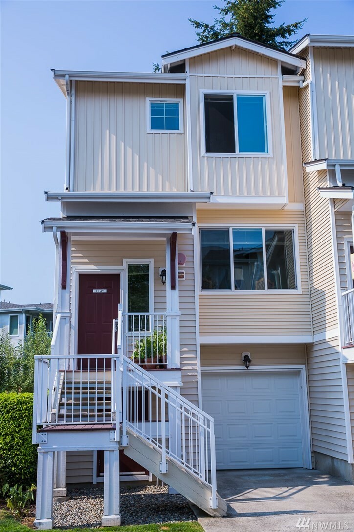 Property Photo: 14915 38th Dr SE 1149 WA 98012