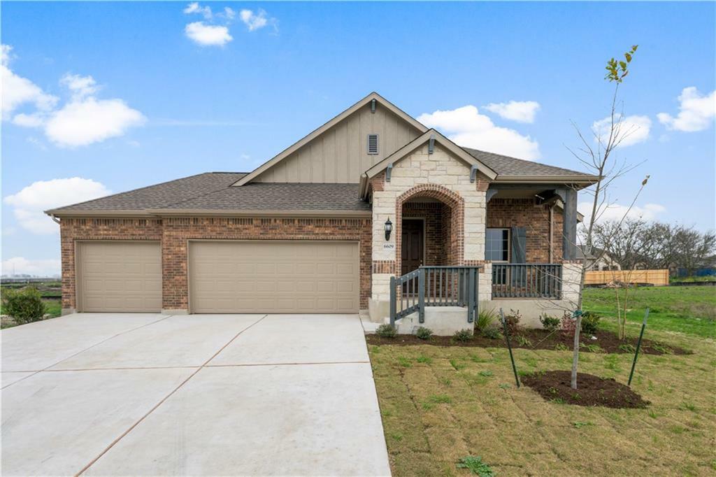 Property Photo: 6609 Casiano Cove TX 78665