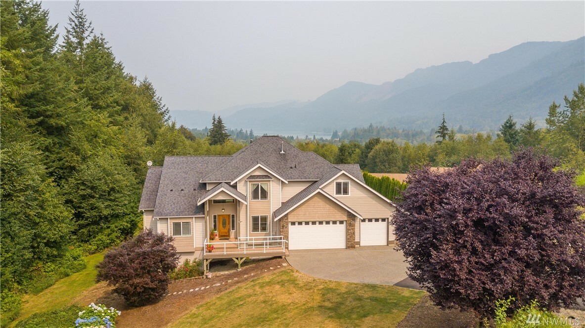 Property Photo:  17441 Cimarron Lane  WA 98229 