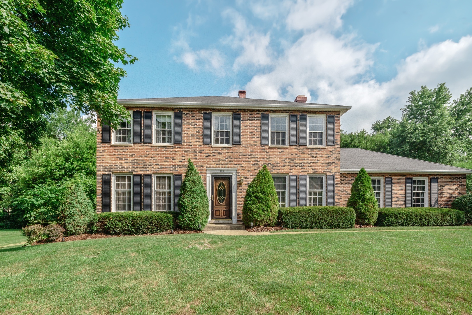 Property Photo:  22W324 Hillcrest Terrace  IL 60157 