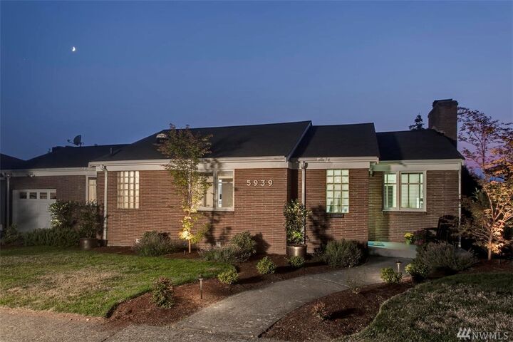 Property Photo: 5939 36th Ave SW WA 98126