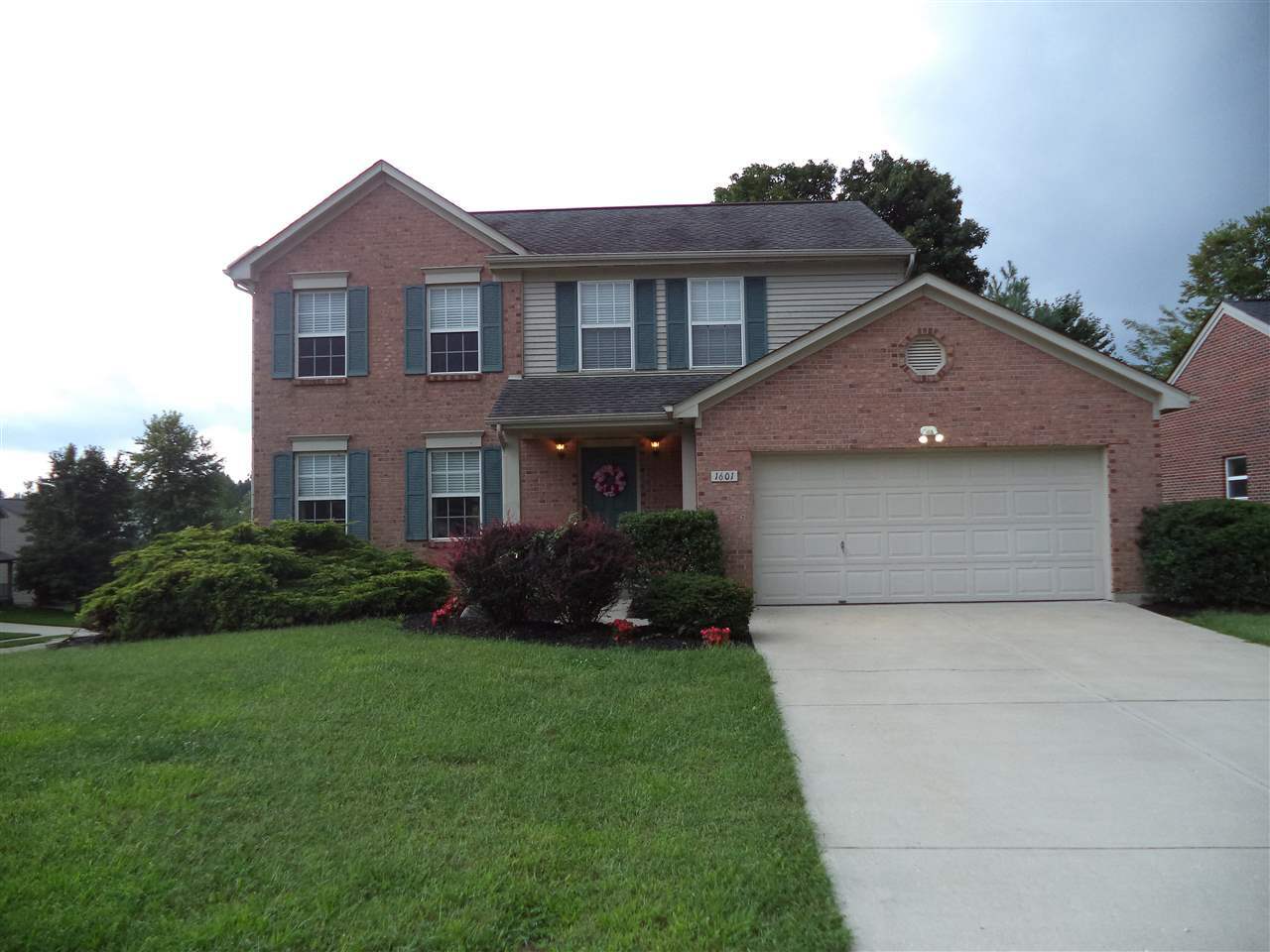 Property Photo:  1601 Woodfield Court  KY 41048 