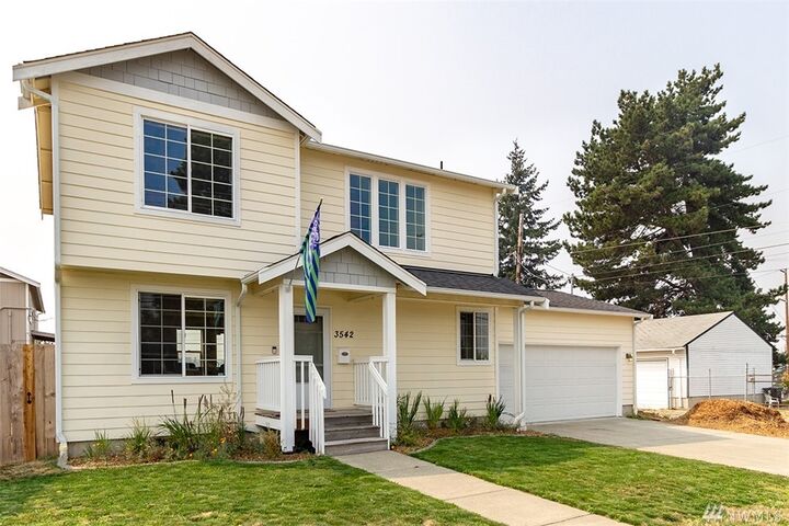 Property Photo: 3542 E Roosevelt Ave WA 98404