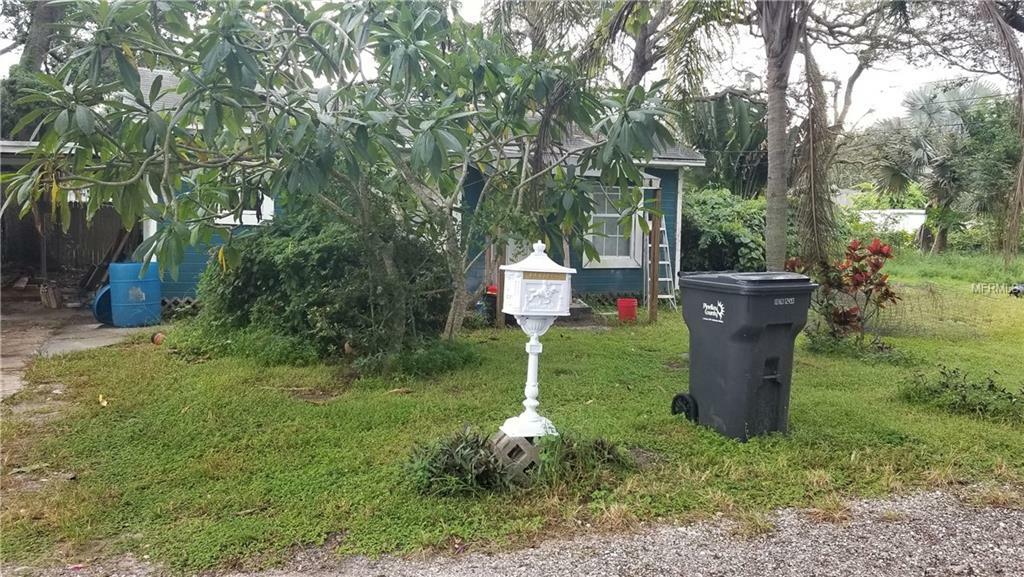 Property Photo: 3190 69th Avenue N FL 33702