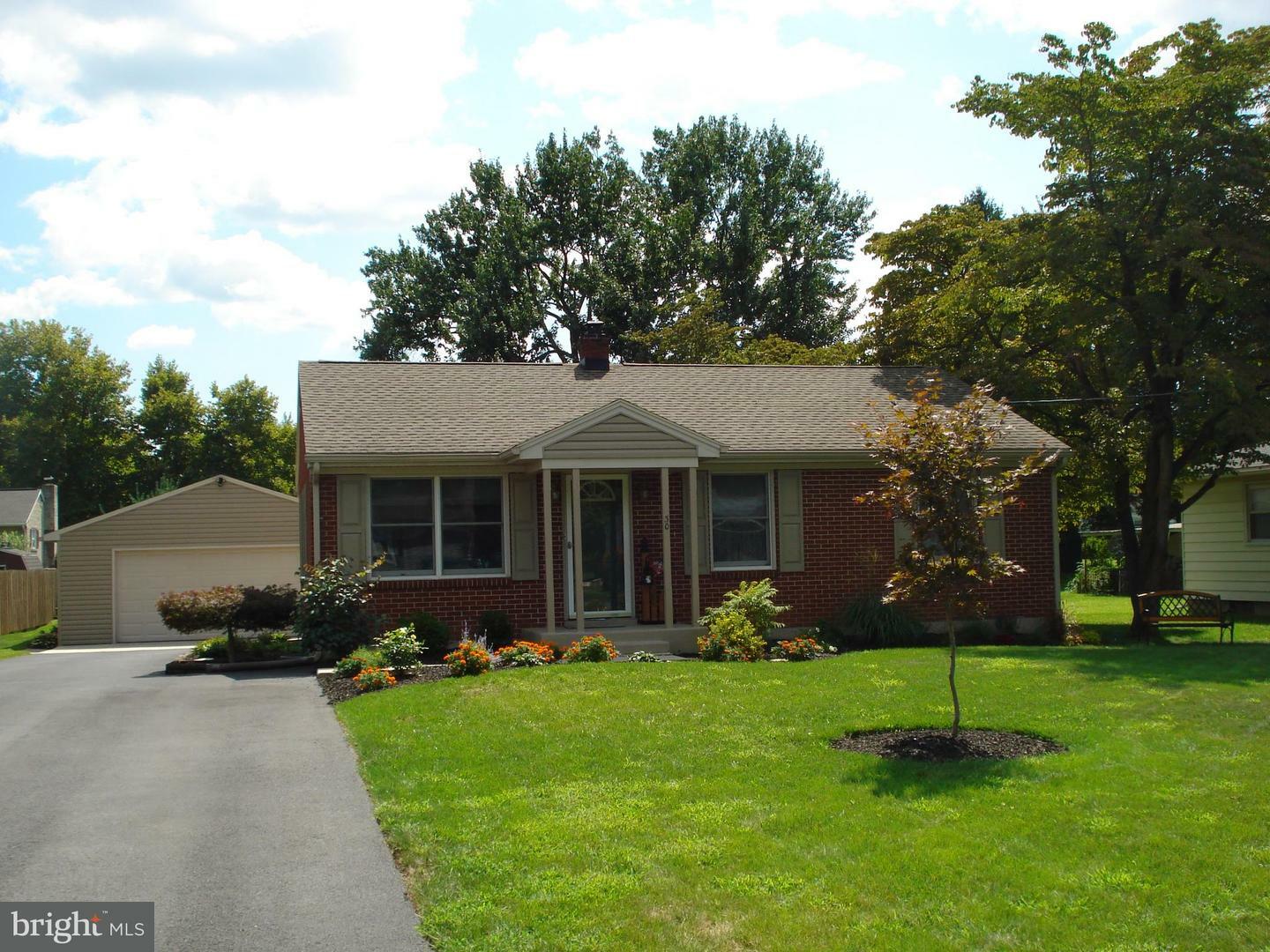 Property Photo:  30 Greystone Road  PA 17013 