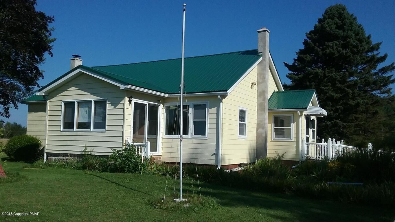 Property Photo: 189 Clearview Road PA 18334