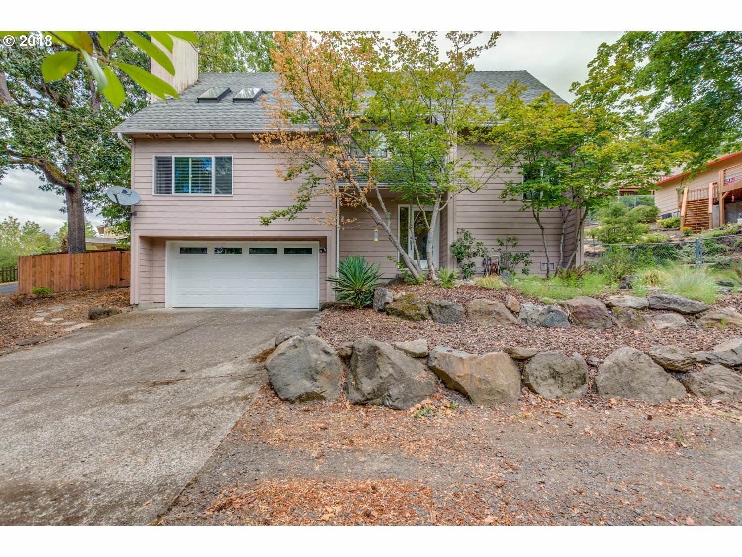 Property Photo:  9390 SW 70th Ave  OR 97223 