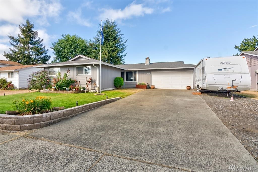 Property Photo: 926 N Winnifred St WA 98406