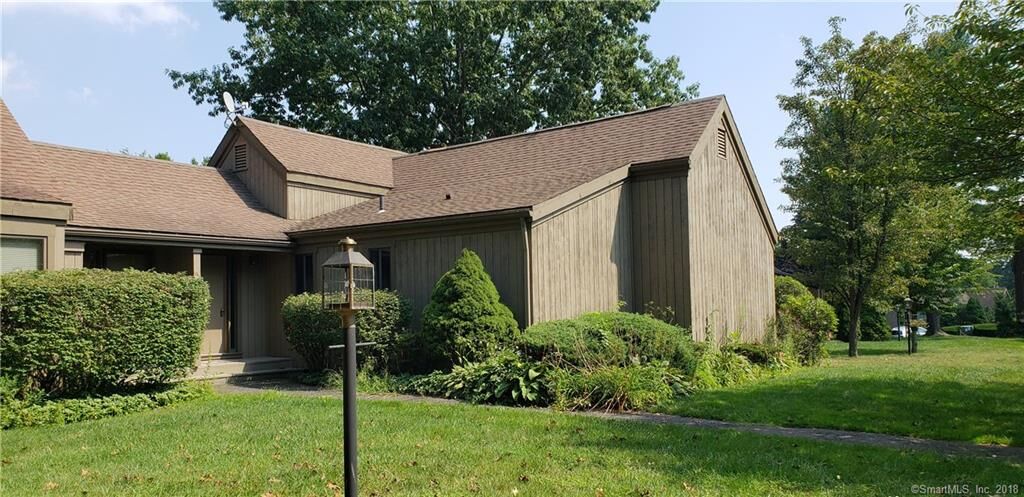 Property Photo:  93 Seminole Lane A  CT 06614 