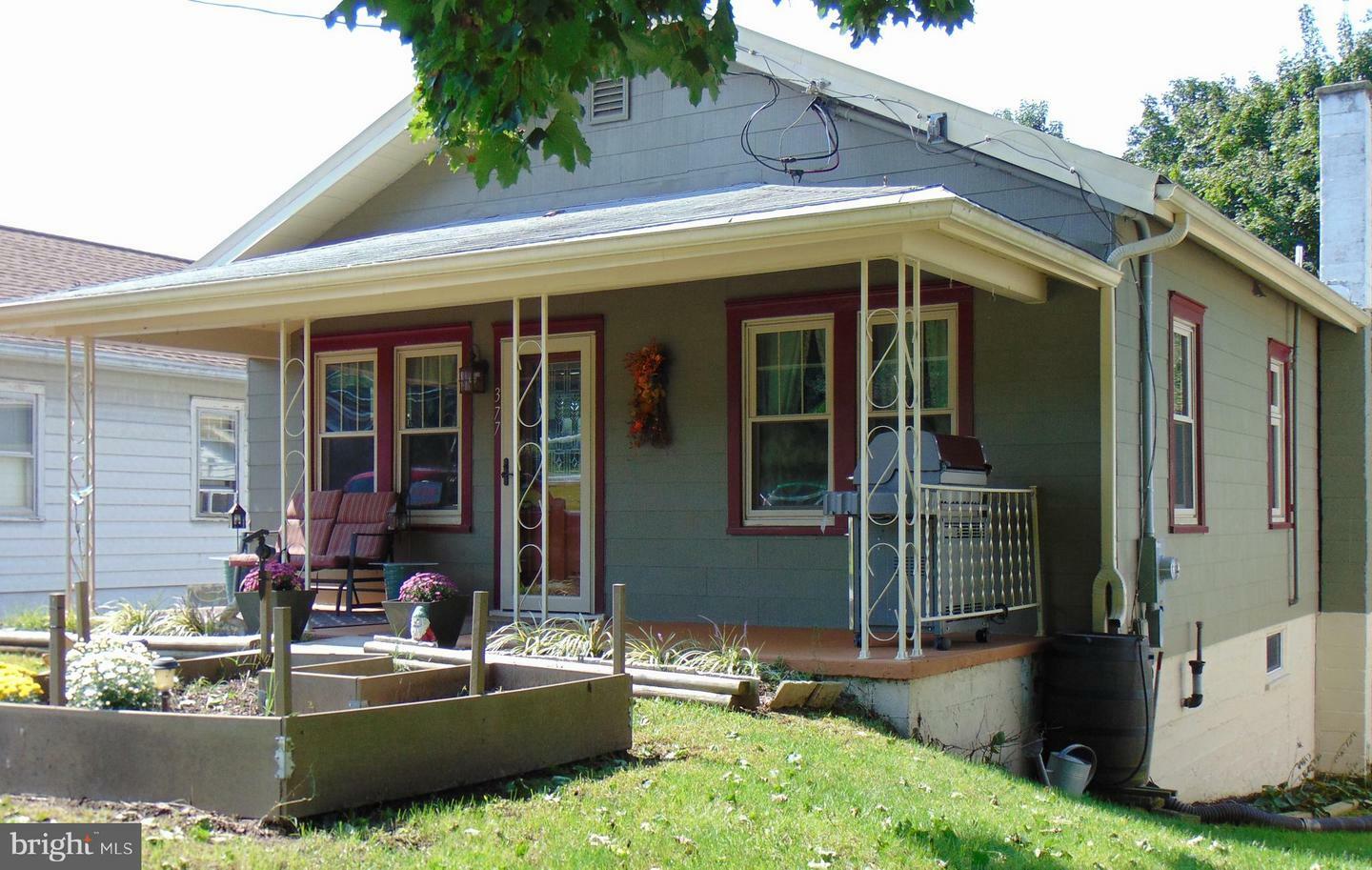 Property Photo:  377 Old State Road  PA 17324 