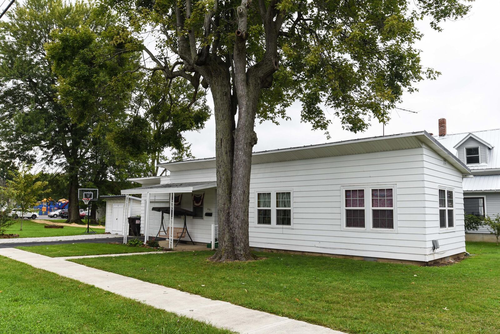 Property Photo: 401 Center Street OH 43315