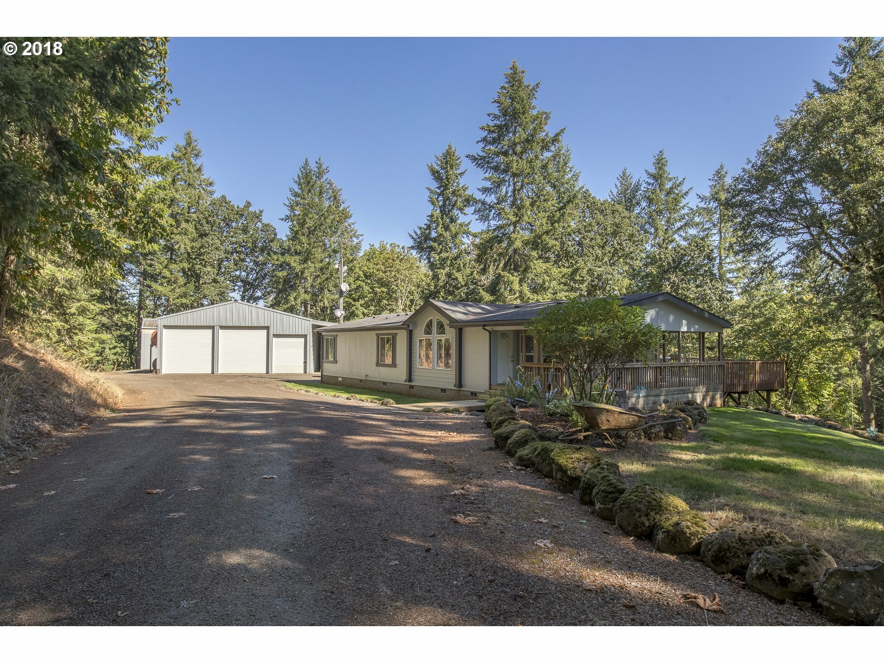 Property Photo: 7411 SE Eola Hills Rd OR 97101