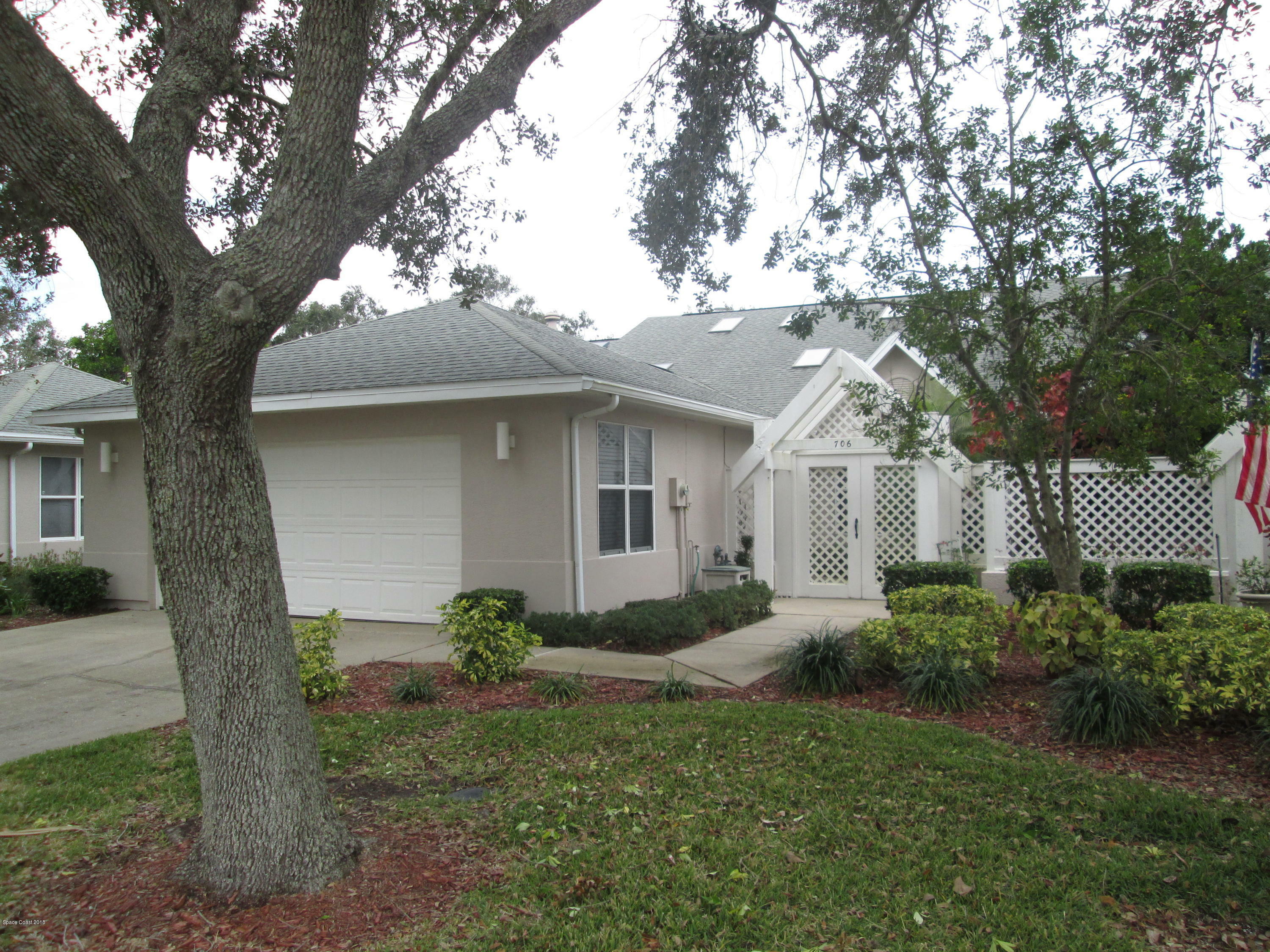 Property Photo:  706 Kenwood Circle  FL 32940 