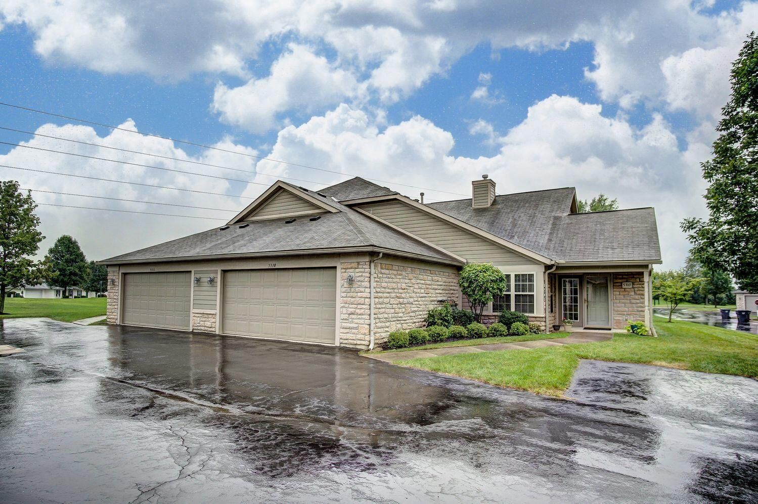 Property Photo: 5310 Knotting Woods Drive OH 43081