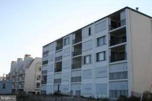 Property Photo:  5 76th Street 304  MD 21842 