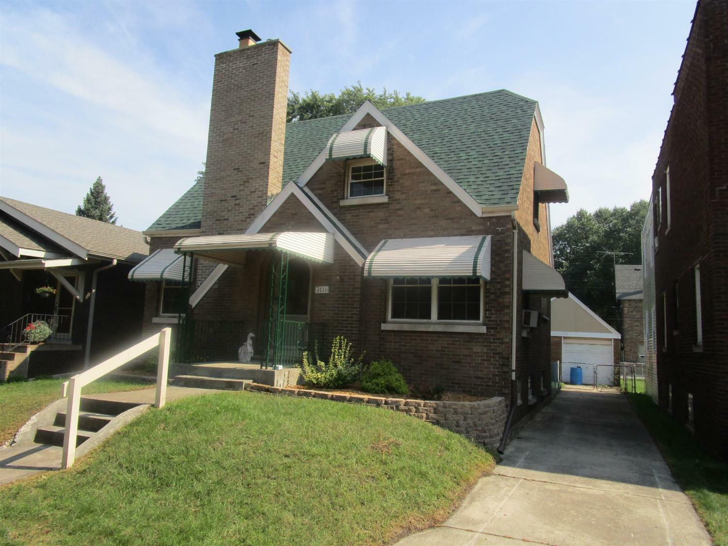 Property Photo:  1721 Davis Avenue  IN 46394 