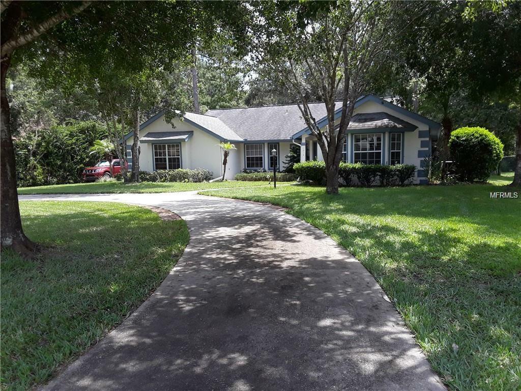 Property Photo:  1014 Pine Tree Drive  FL 32726 