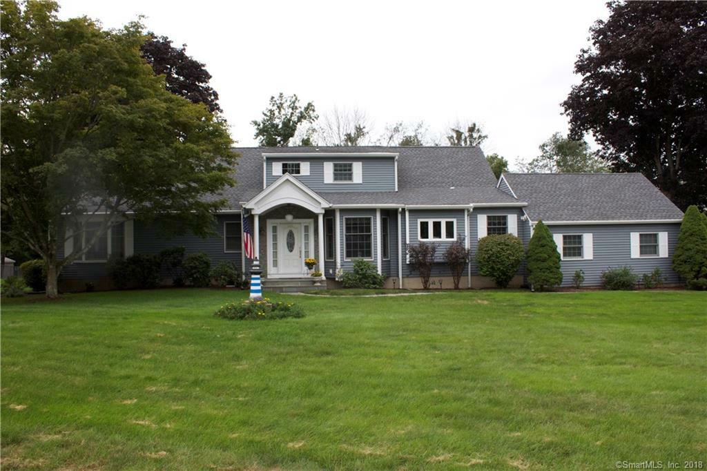 Property Photo: 34 Williamsburg Drive CT 06477
