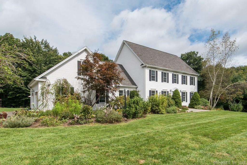 Property Photo:  6 Laurel Ridge Trail  CT 06413 