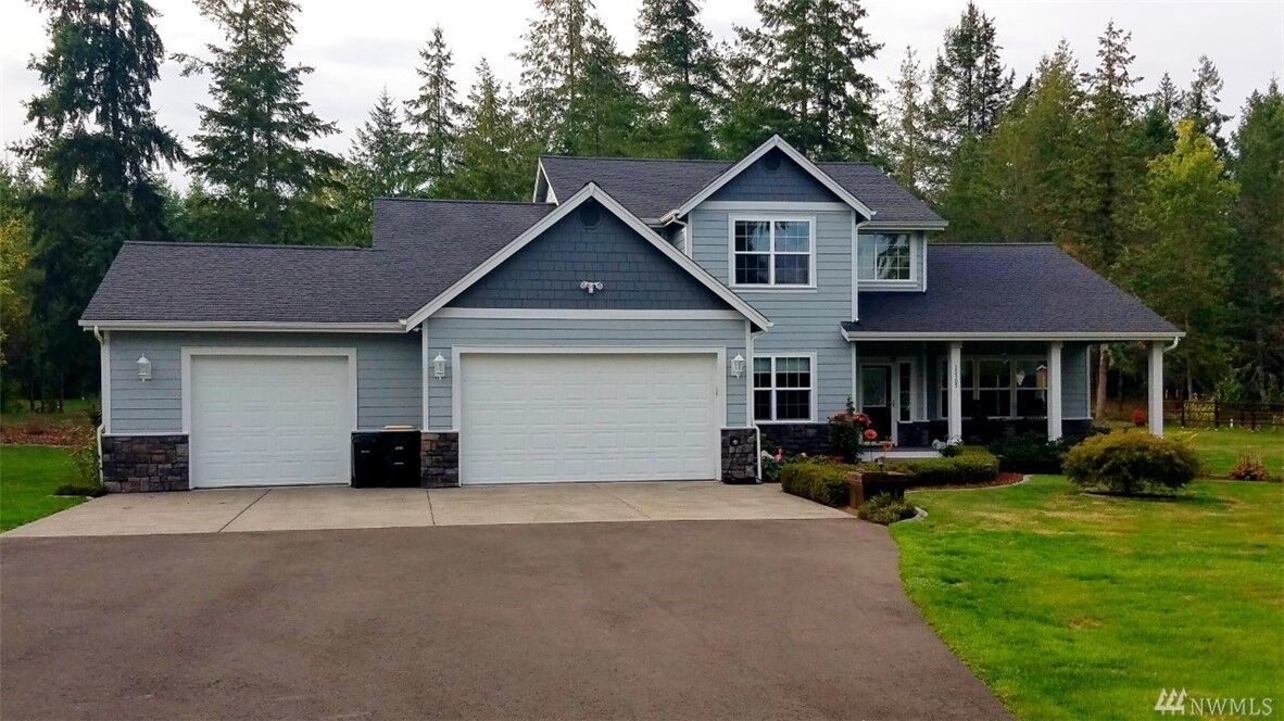 Property Photo:  15305 Glacier Vista Lane SE  WA 98597 