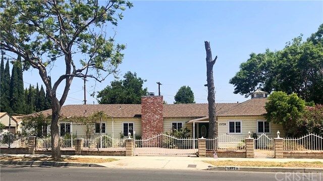 Property Photo: 15739 San Jose Street CA 91344
