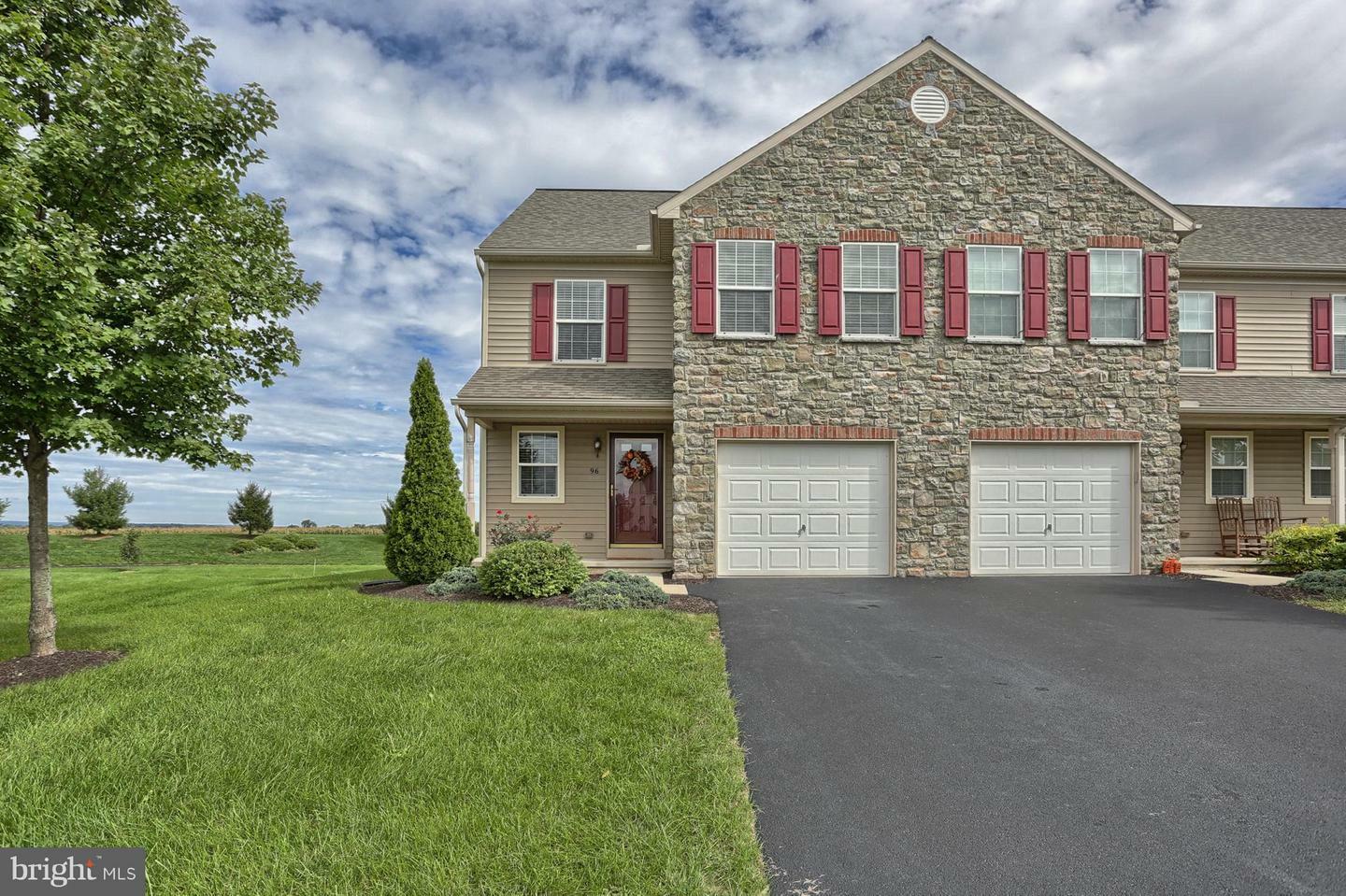 Property Photo: 96 Harvest Mill Lane PA 17078