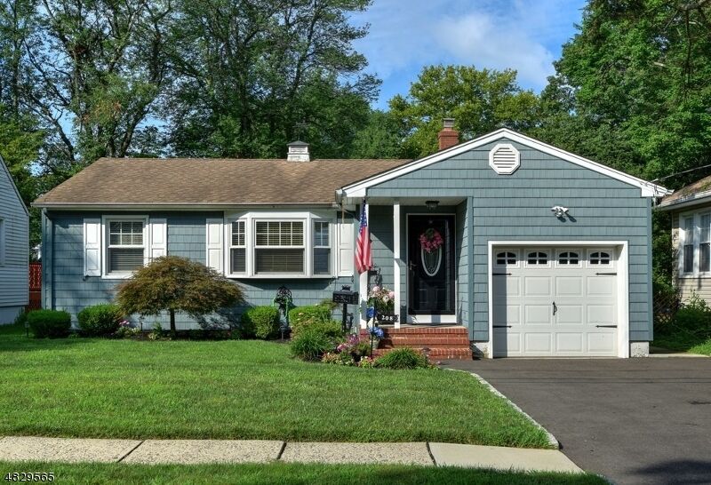 Property Photo:  208 Watchung Ter  NJ 07076 