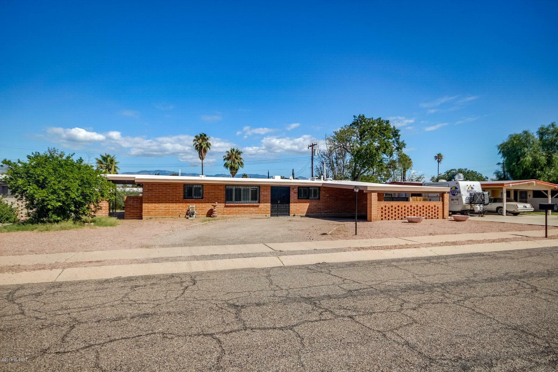 Property Photo:  7549 E 34th Street  AZ 85710 