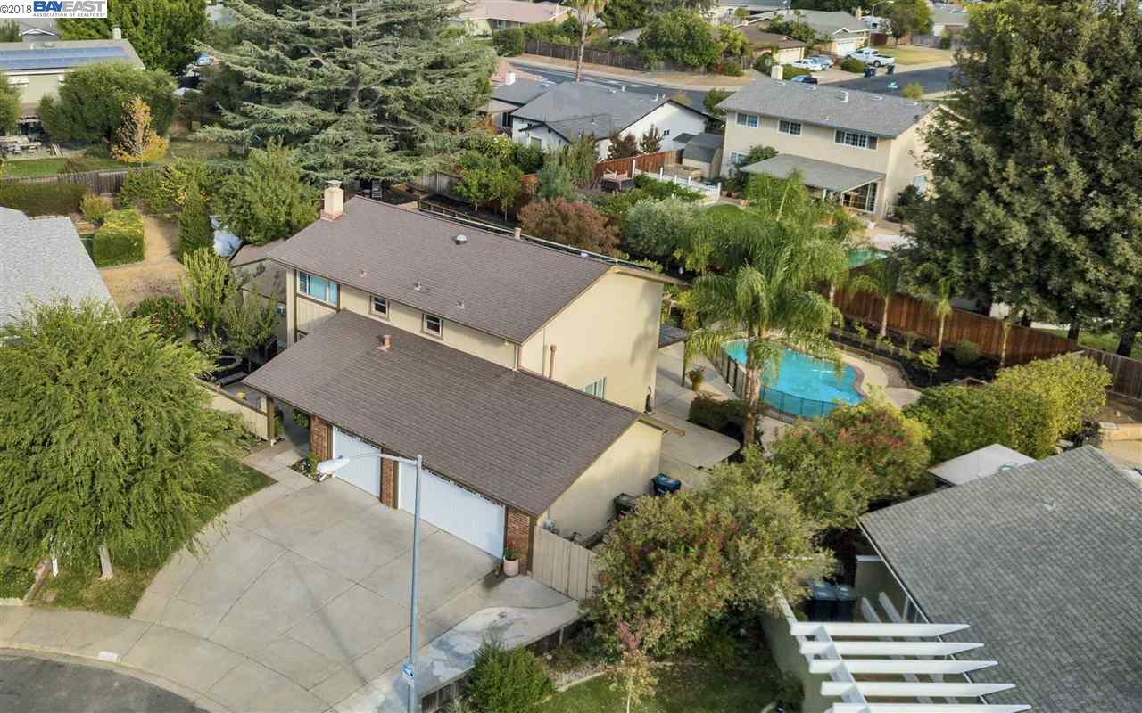 Property Photo:  2364 Avon Pl  CA 94550 