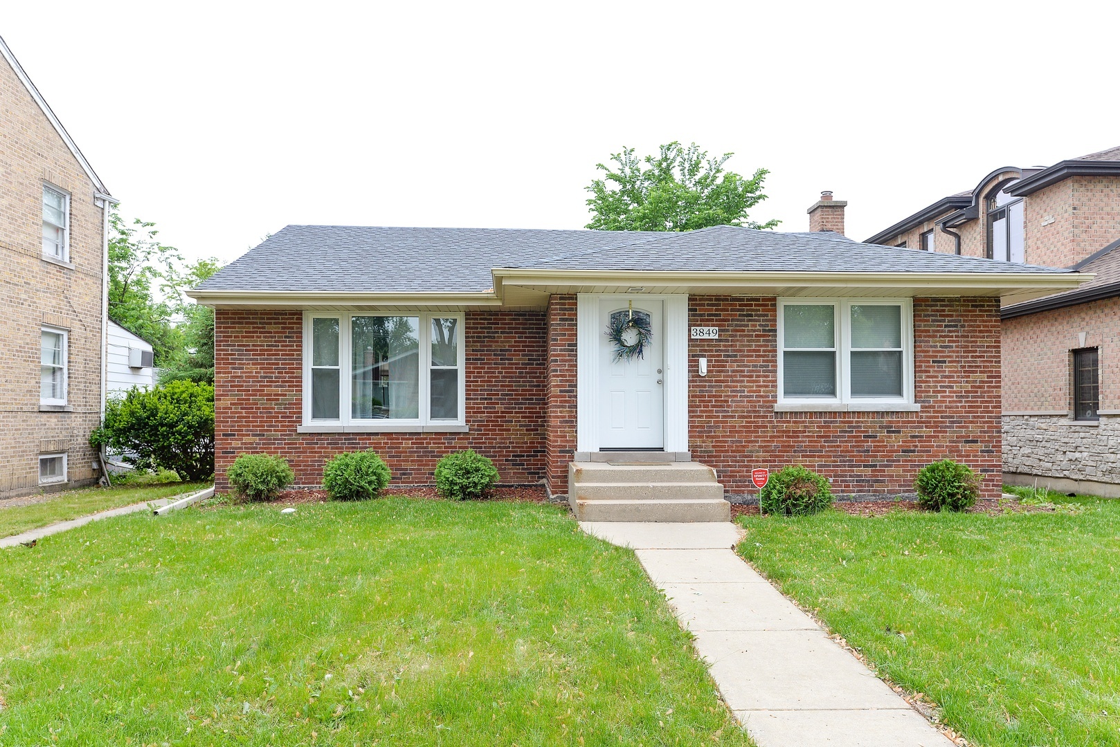 Property Photo:  3849 Dobson Street  IL 60076 