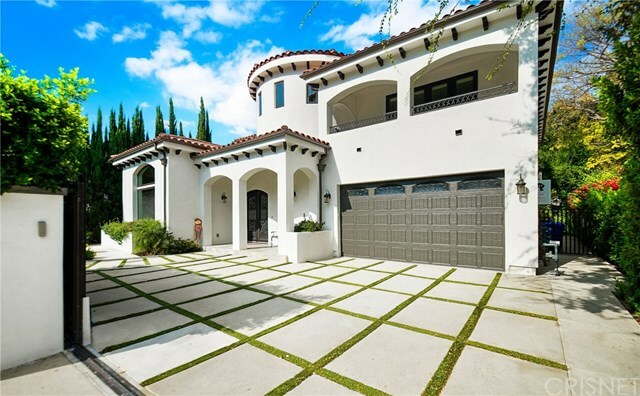 Property Photo:  4239 Sepulveda Boulevard  CA 91403 