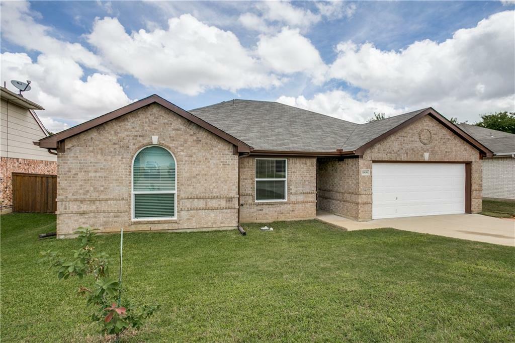 Property Photo:  1806 Rybovich Lane  TX 76063 