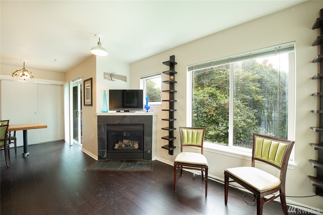 Property Photo:  1729 12th Avenue S 105  WA 98144 