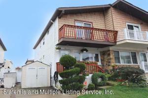 Property Photo:  16 Strawberry Lane  NY 10312 