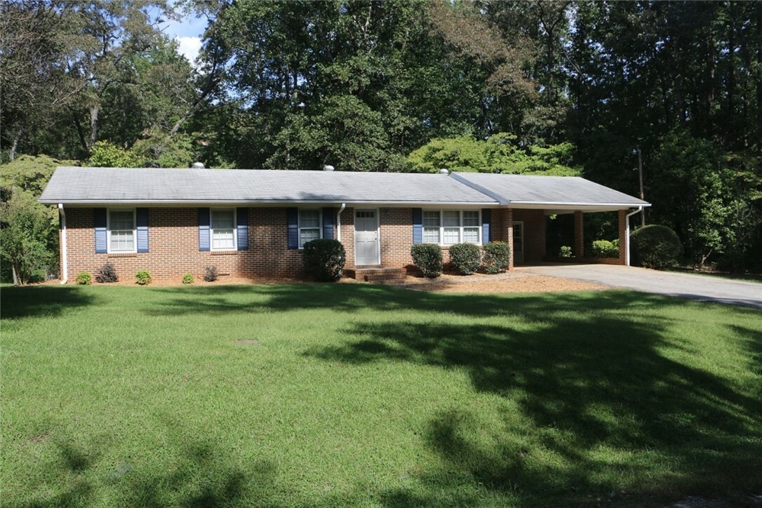 Property Photo:  115 Newton Road  SC 29678 