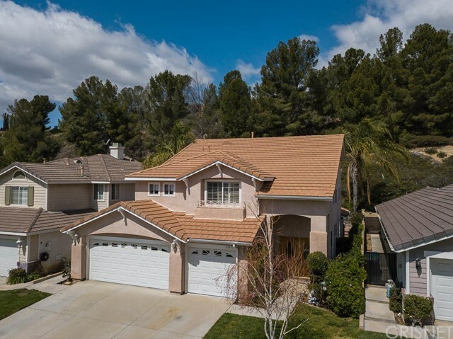 Property Photo:  27671 Ron Ridge Drive  CA 91350 