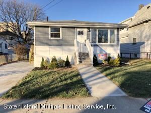 Property Photo:  19 Benjamin Place  NY 10303 