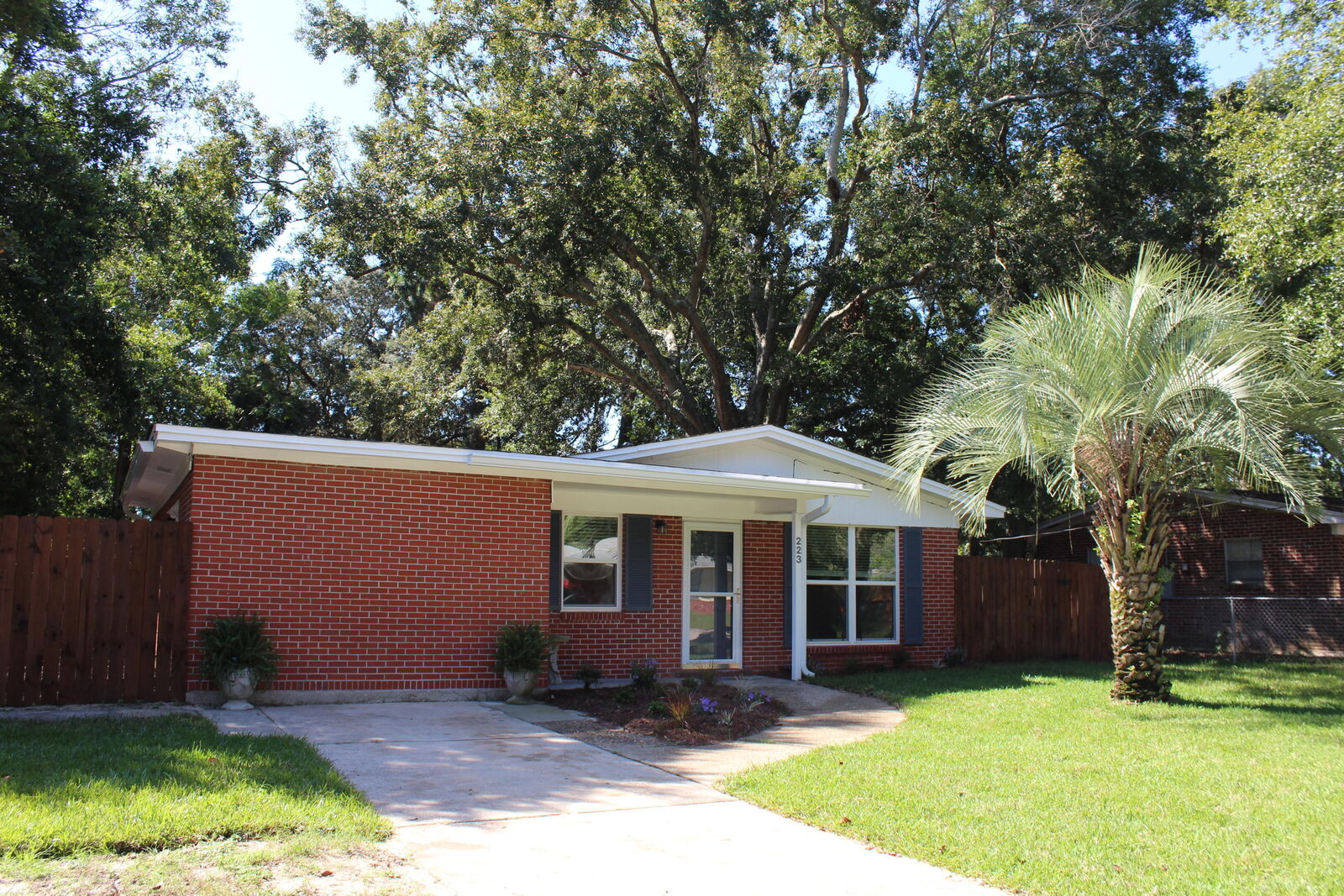 Property Photo:  223 Newcastle Drive  FL 32547 