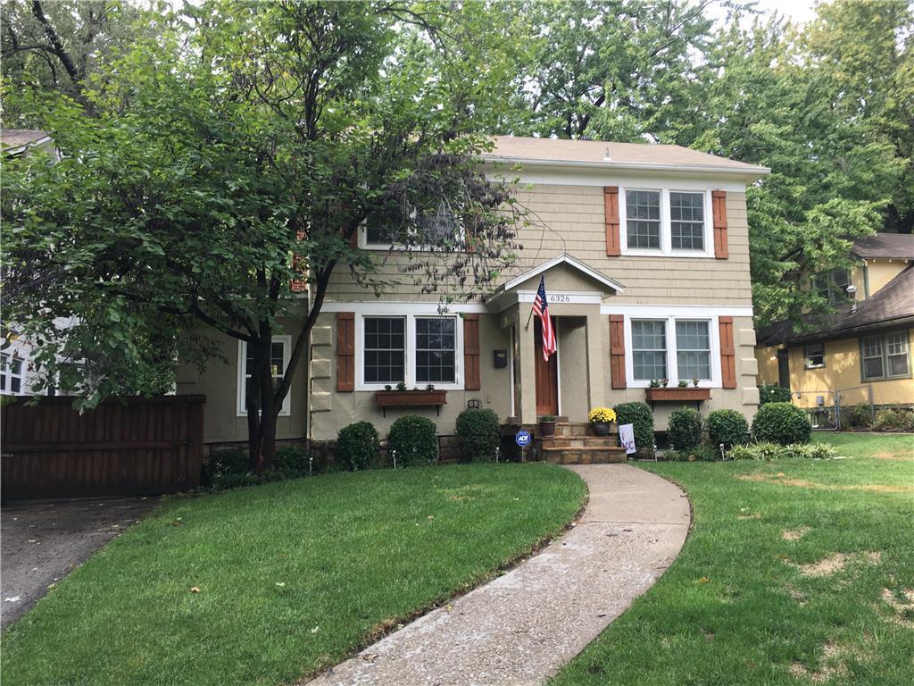 Property Photo: 6326 Oak Street MO 64113