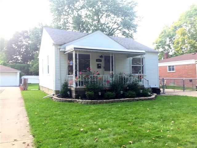 Property Photo: 6861 Centralia Street MI 48127