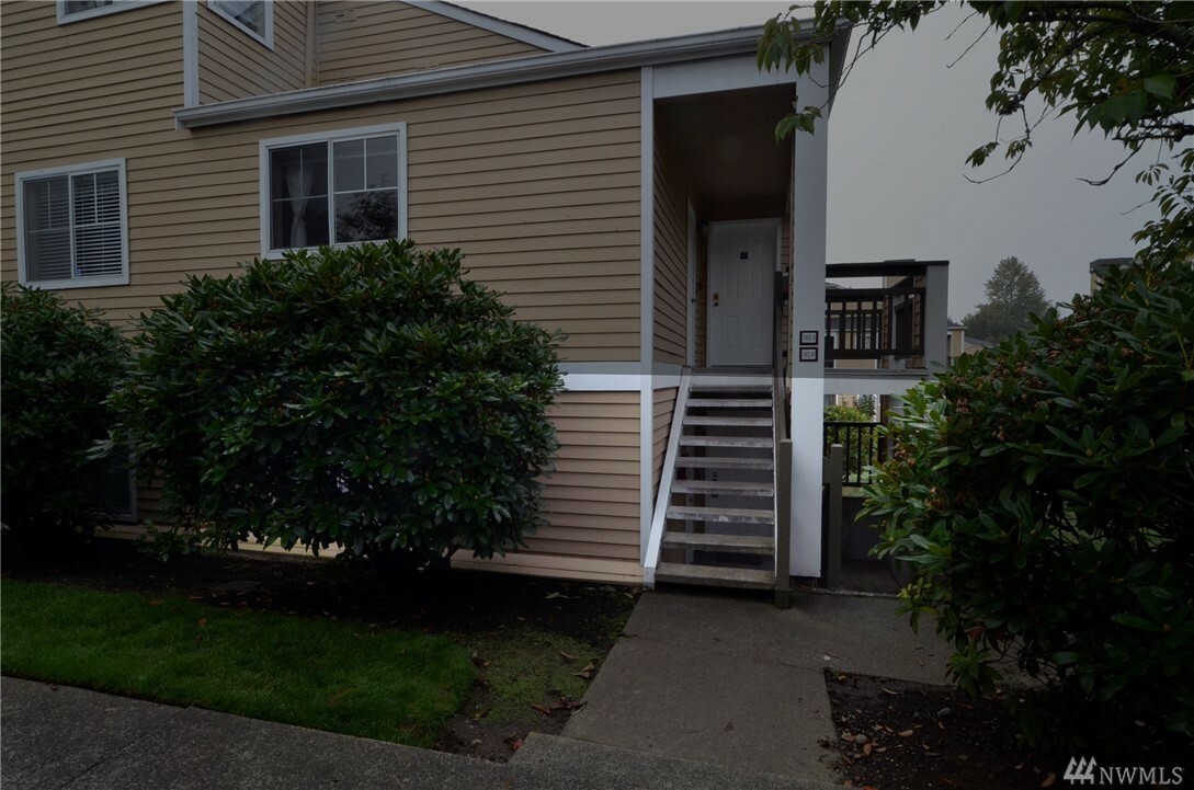 Property Photo:  5300 Harbour Pointe Blvd 302-H  WA 98275 