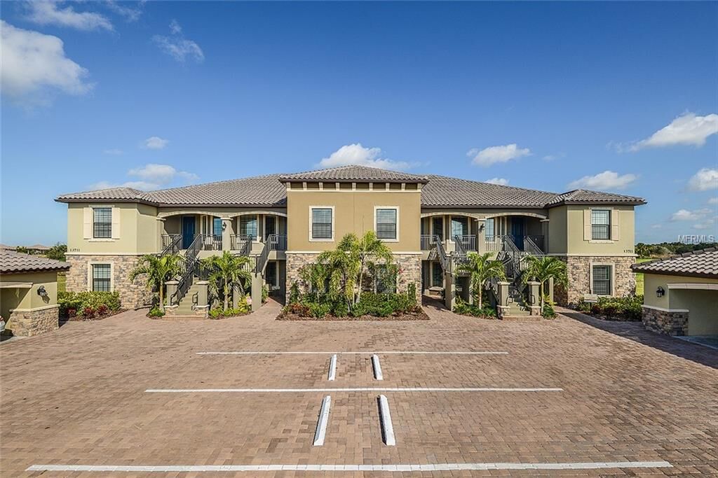 Property Photo: 12740 Sorrento Way 26-103 FL 34211