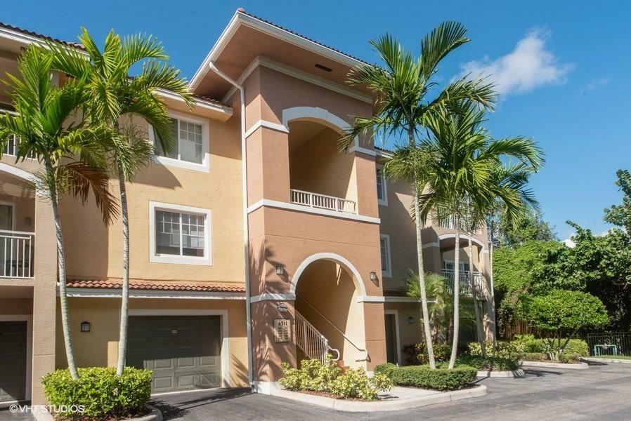 Property Photo: 6511 Emerald Dunes Drive 206 FL 33411