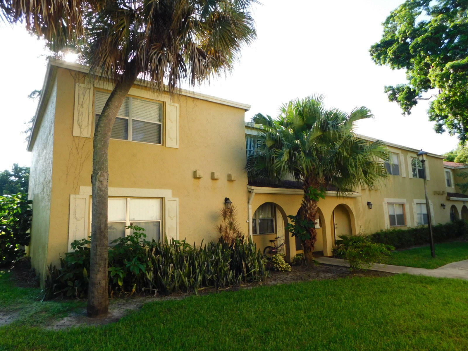 Property Photo: 10717 La Placida Drive 1-1 FL 33065