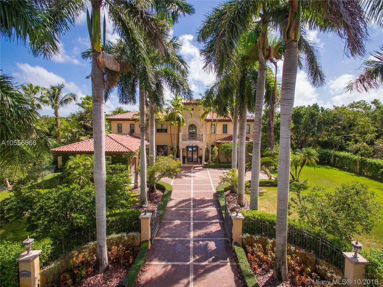 Property Photo: 13999 Old Cutler Rd FL 33158