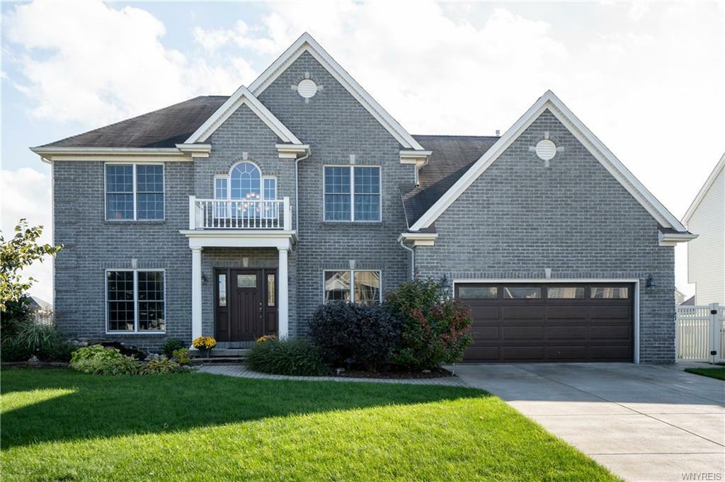 Property Photo: 5 Muirfield Lane NY 14086