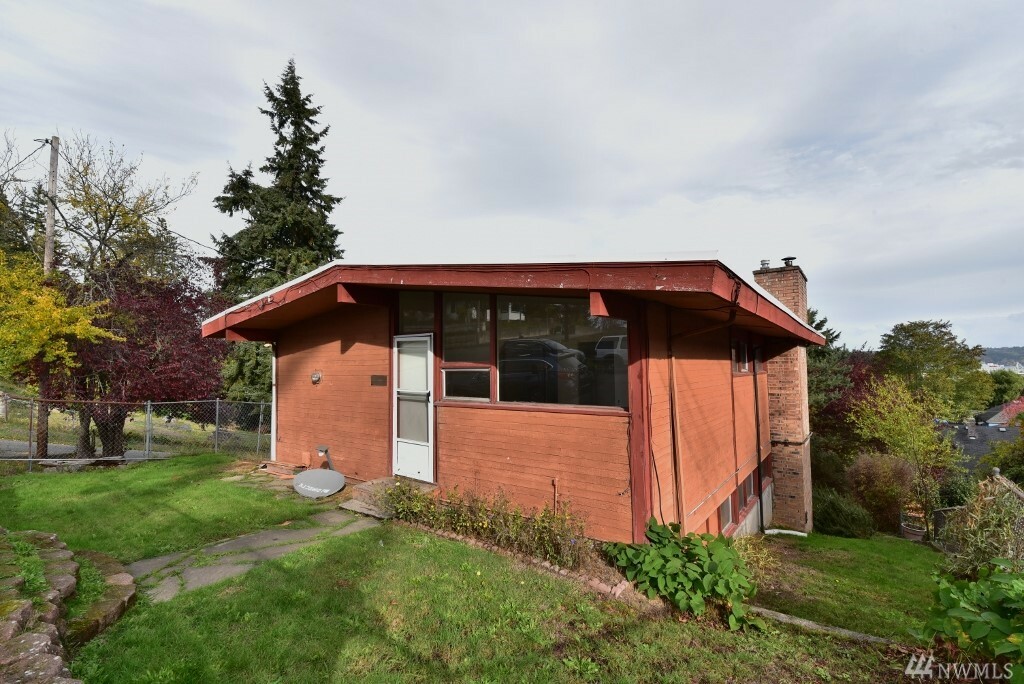 Property Photo:  3219 Rodgers St  WA 98312 