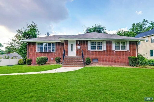 Property Photo:  23 Elizabeth Street  NJ 07649 