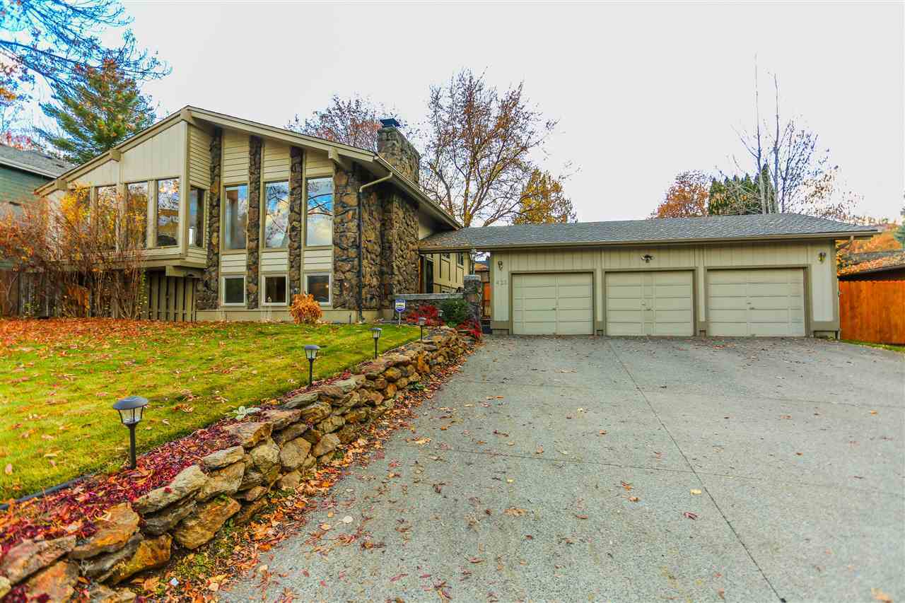Property Photo: 422 S Alpine Dr WA 99019