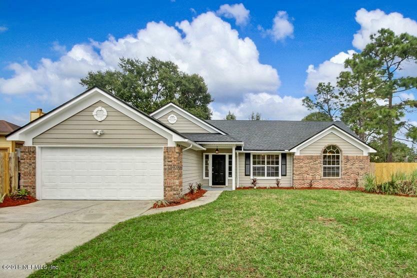 Property Photo: 8975 Winding Vine Drive W FL 32244